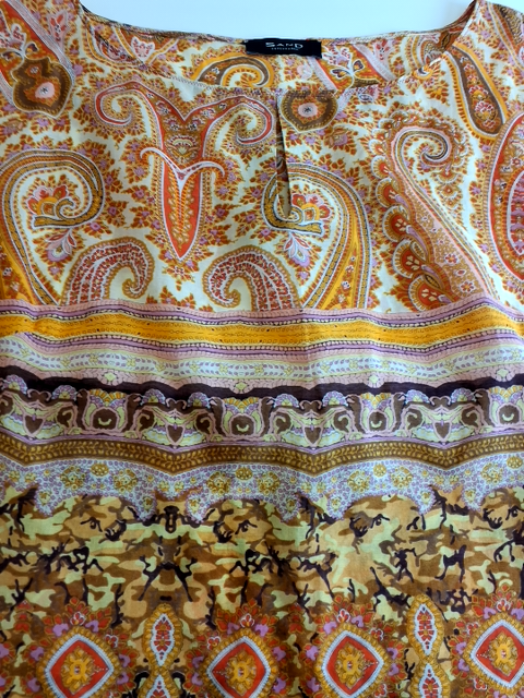 Sand Bluse